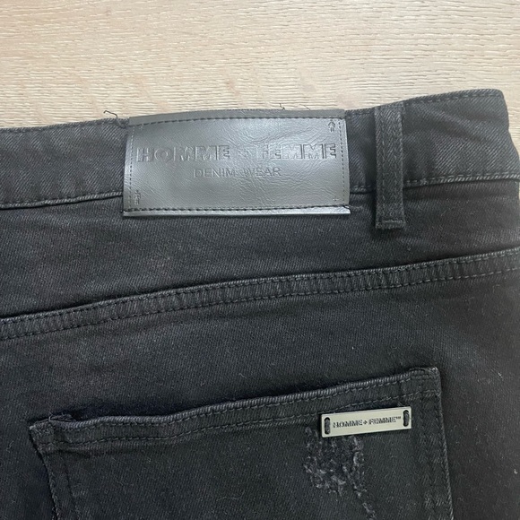 HOMME + FEMME BLACK DENIM WITH YELLOW LETTERS - Picture 8 of 8